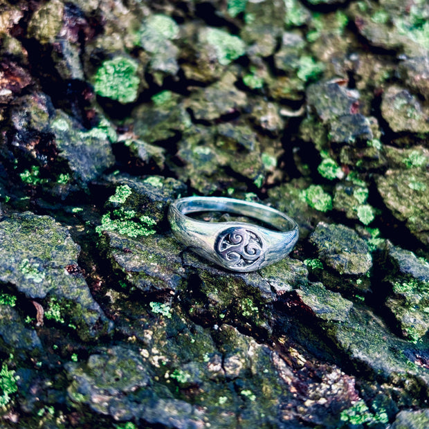 Sterling Silver Triple Spiral engraved Ring