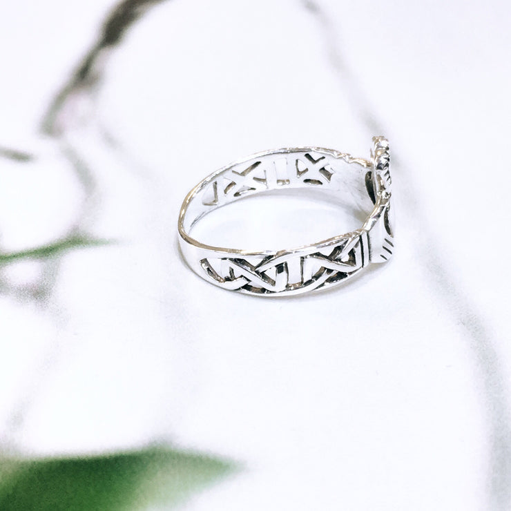 Sterling Silver Knotwork Claddagh Ring (Large Face)